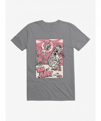 Tom and Jerry Themed Flower Picking Men's T-Shirt